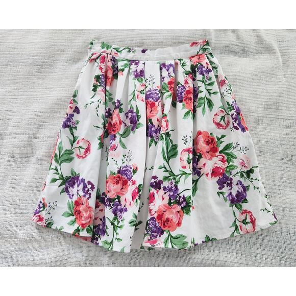 Vintage Style Retro White Floral Pleated A-Line Midi Skirt with Pockets, Size M - Picture 3 of 7